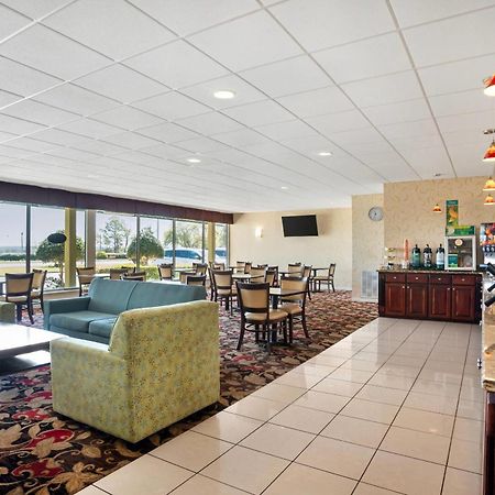 Quality Inn & Suites Near Lake Eufaula Dış mekan fotoğraf