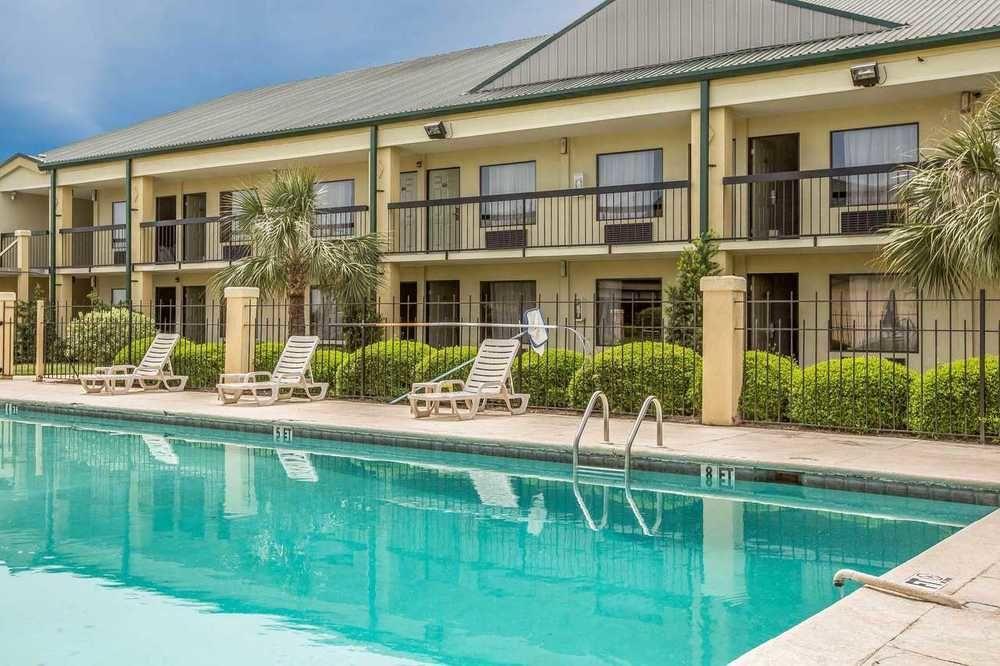 Quality Inn & Suites Near Lake Eufaula Dış mekan fotoğraf