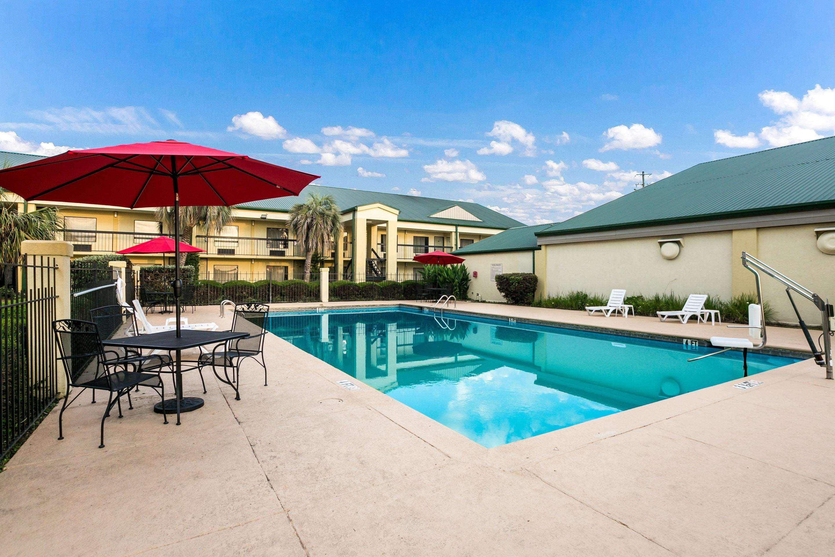 Quality Inn & Suites Near Lake Eufaula Dış mekan fotoğraf