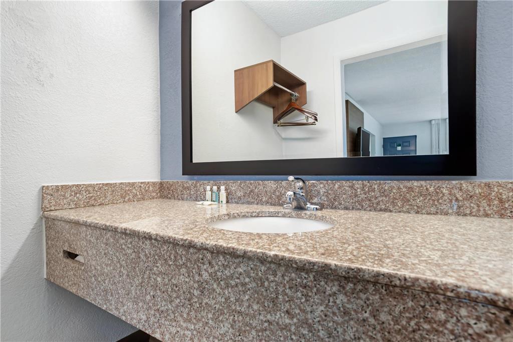 Quality Inn & Suites Near Lake Eufaula Oda fotoğraf